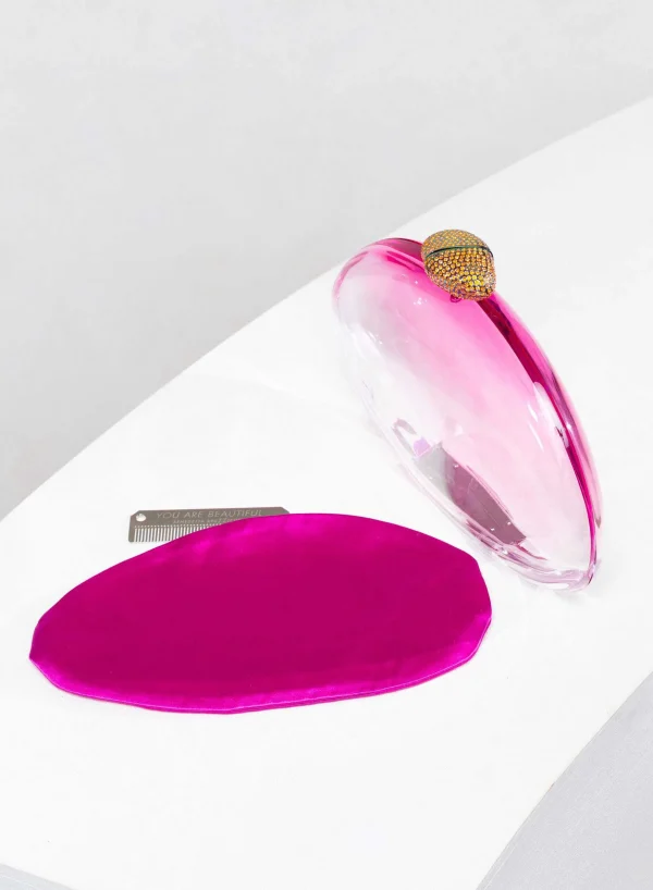 Benedetta Bruzziches Ariel On Her Majesty's Secret Service> Object D'Heart