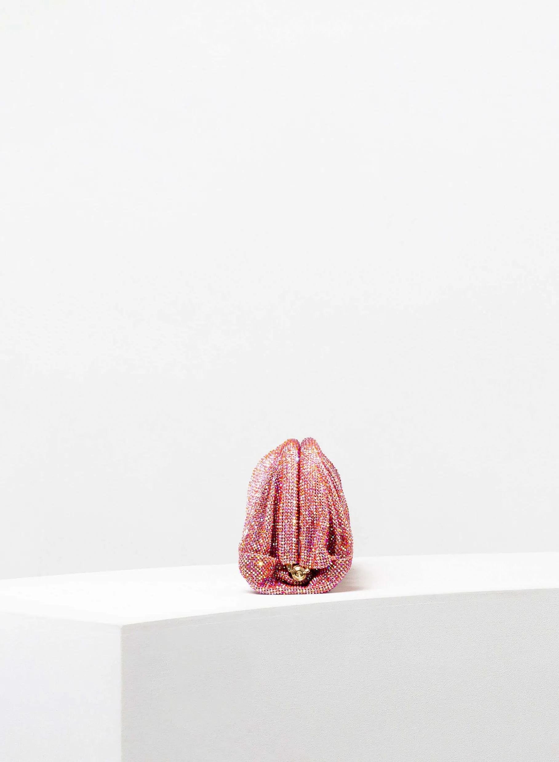 venus_la_grande_passion_f_0.webp Benedetta Bruzziches Venus La Grande Passion Fruit> Crystal Bag