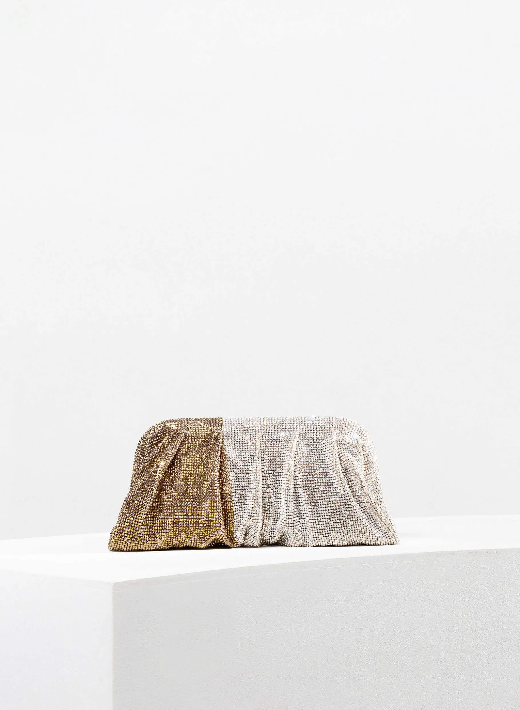 venus_la_grande_treasure_3.webp Benedetta Bruzziches Venus La Grande Treasure> Crystal Bag