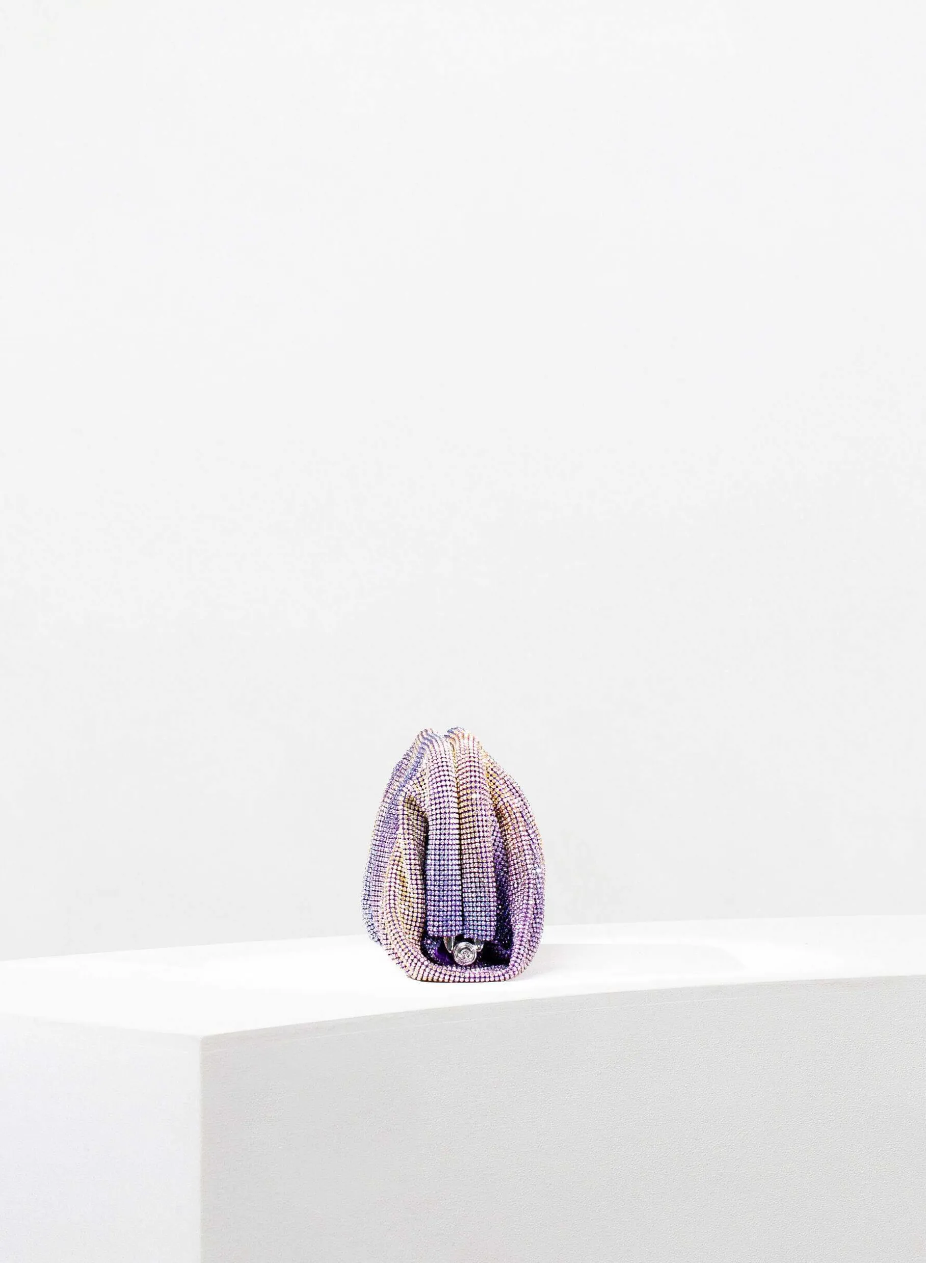 venus_la_petite_the_livin_2.webp Benedetta Bruzziches Venus La Petite The Living Daylight> Crystal Bag